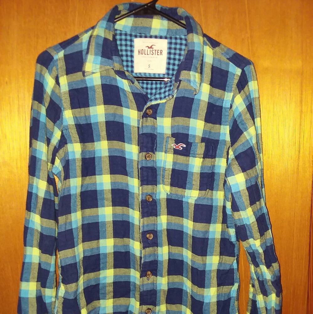 Hollister Women's Small Flannel Long Sleeve Shirt